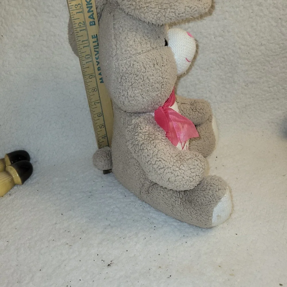 Dan Dee Snuggly And‎ Cuddly Bunny Rabbit/ Somebunny Loves You / New Old Stock.